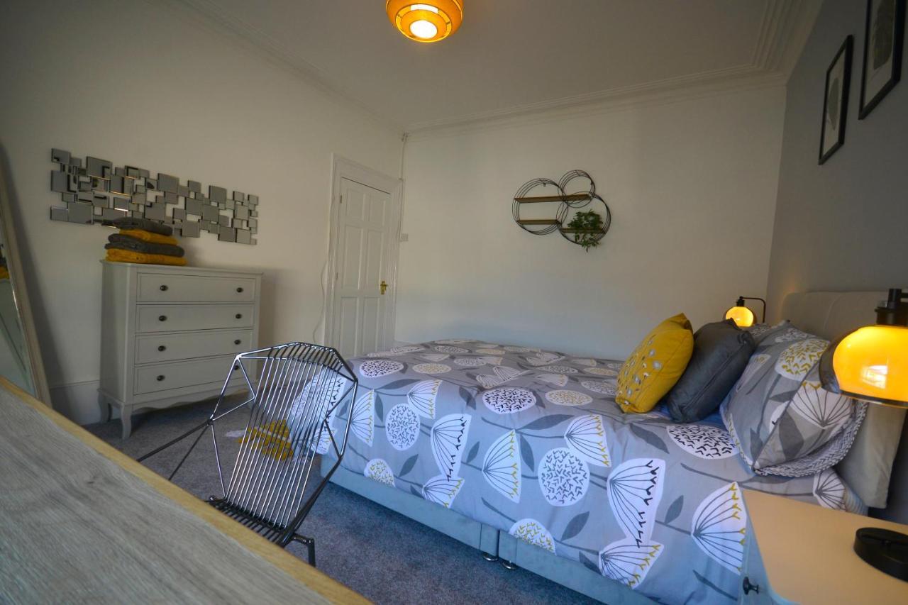 Heritage Holiday Accommodation Пемброук Док Екстериор снимка